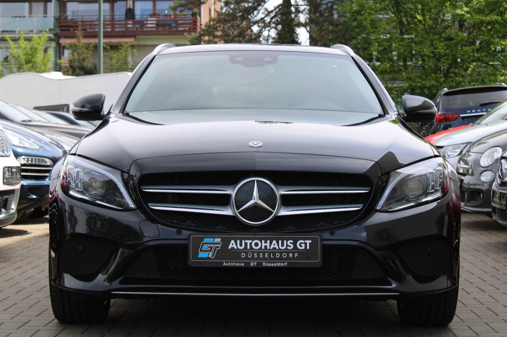 Mercedes-Benz C 300 2021