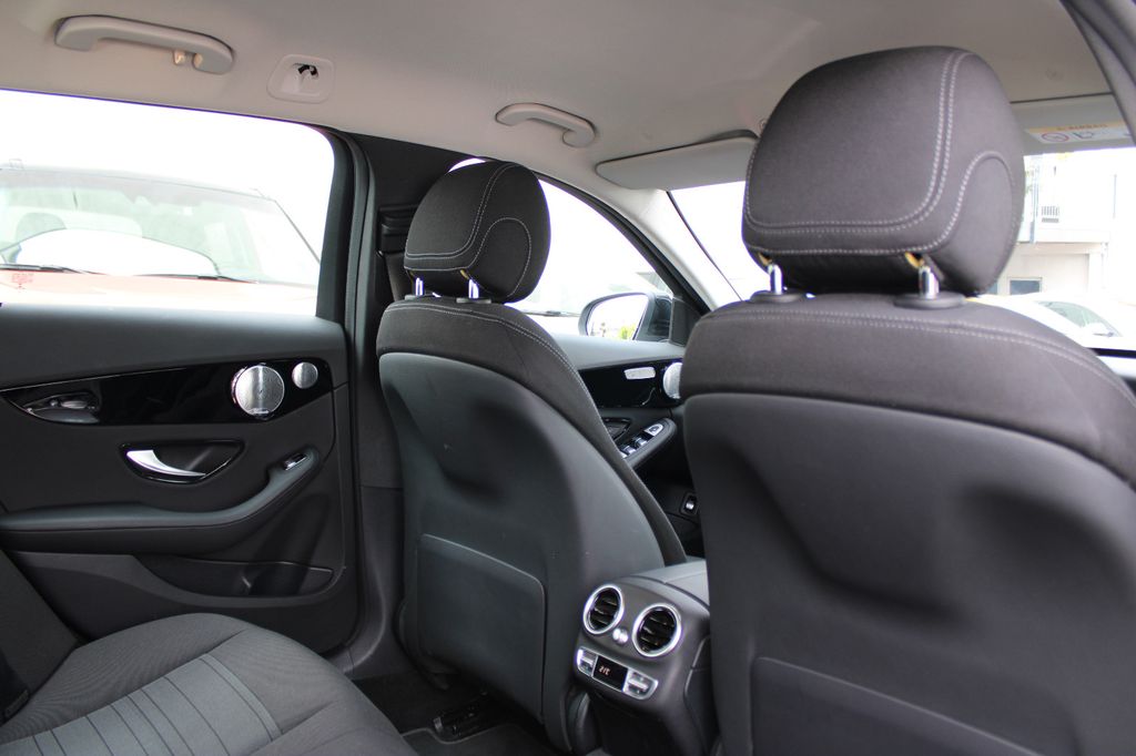 Mercedes-Benz C 300 2021