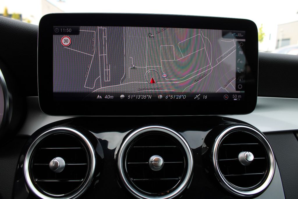 Mercedes-Benz C 300 2021