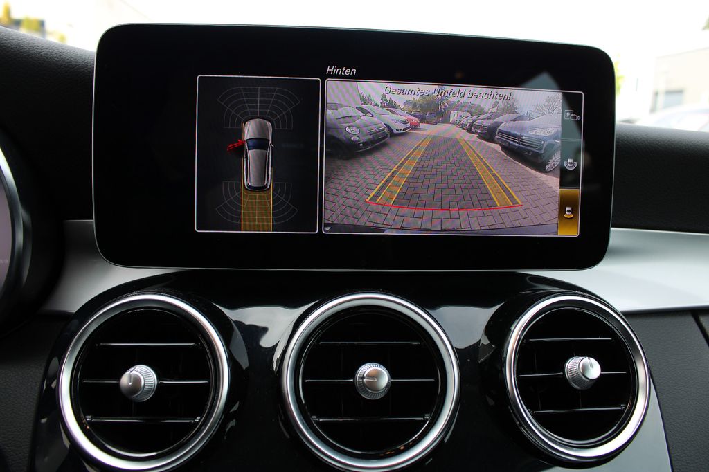 Mercedes-Benz C 300 2021