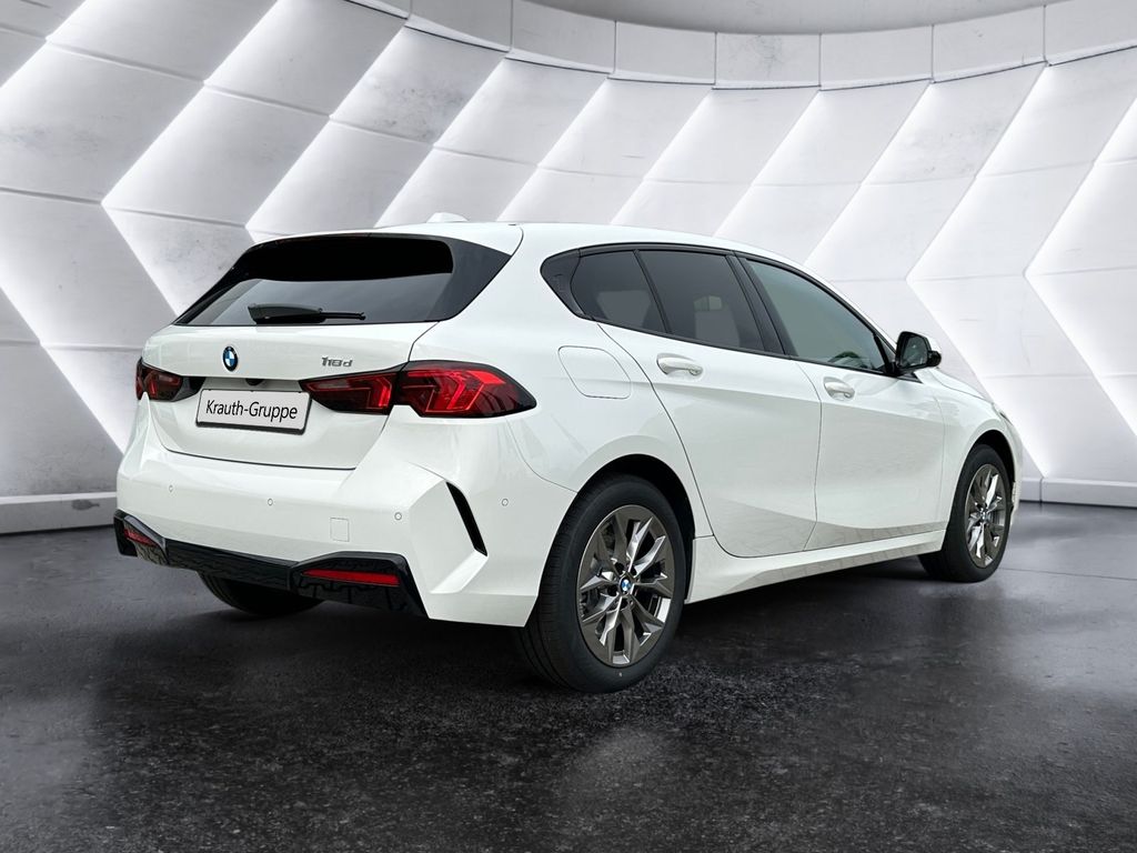 BMW 118 2025