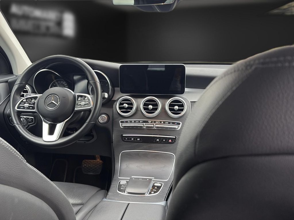 Mercedes-Benz GLC 300 2021