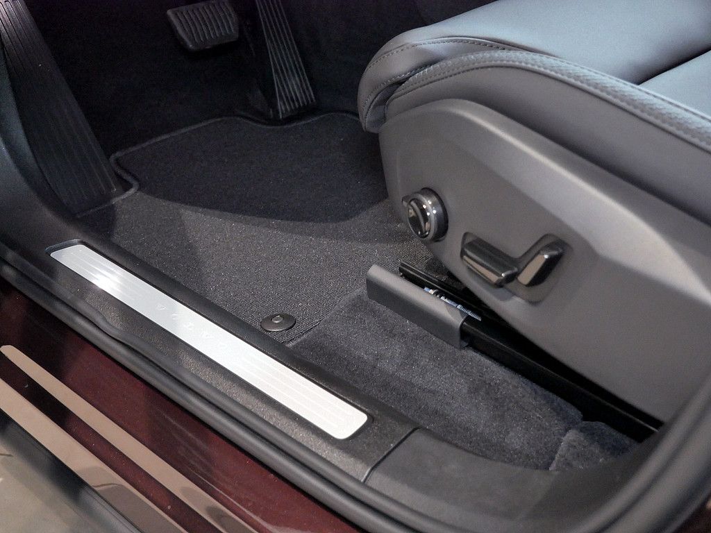 Volvo XC60 2025