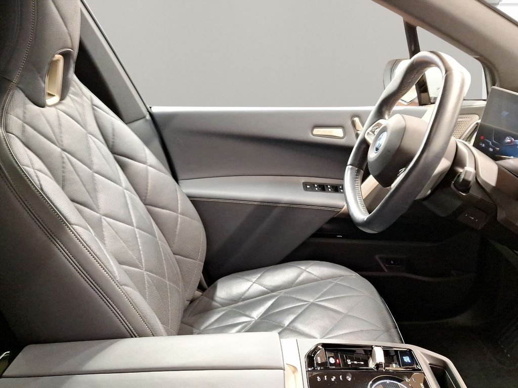 BMW iX 2023