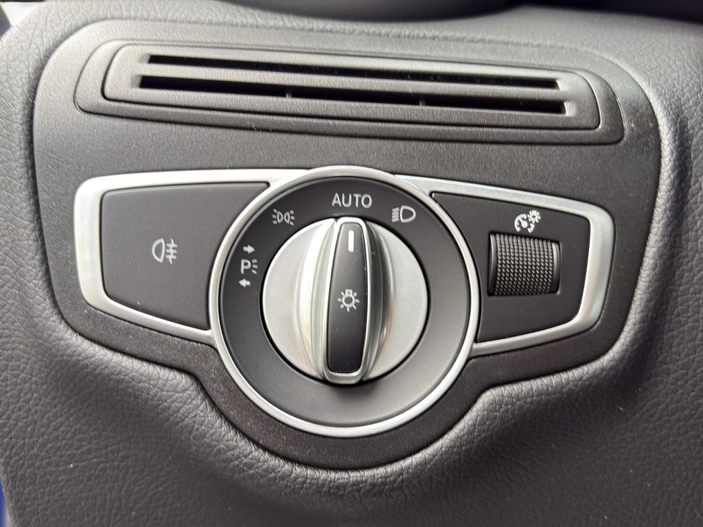 Mercedes-Benz GLC 300 2021