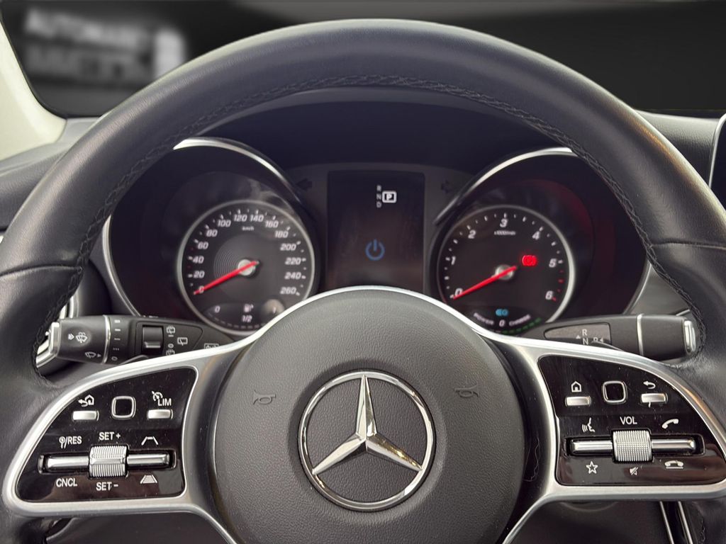 Mercedes-Benz GLC 300 2021