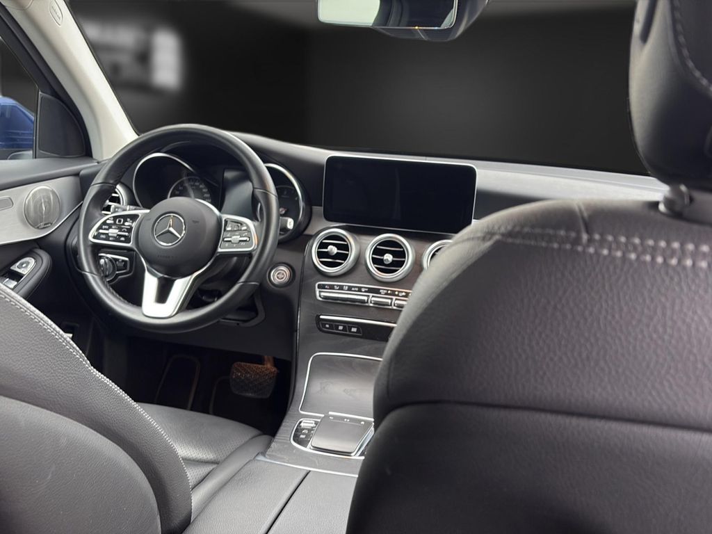 Mercedes-Benz GLC 300 2021