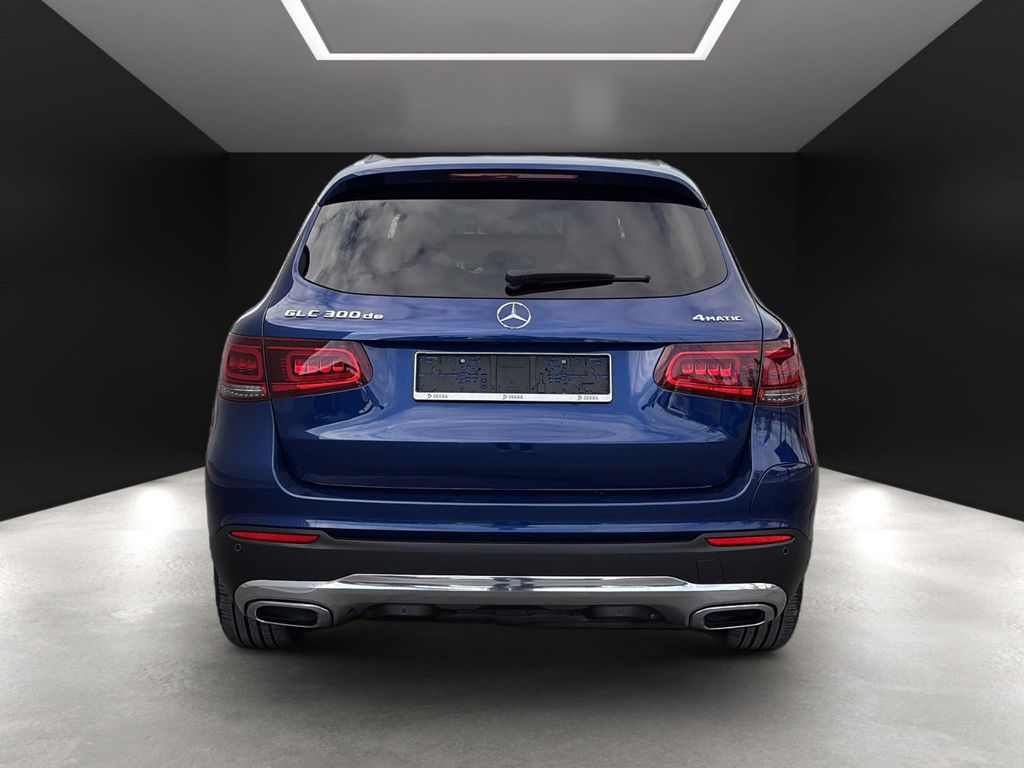 Mercedes-Benz GLC 300 2021