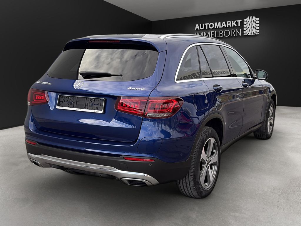 Mercedes-Benz GLC 300 2021