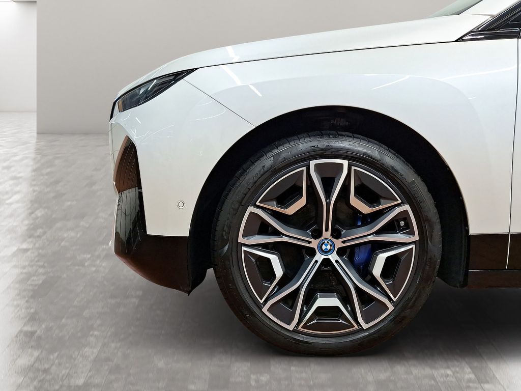 BMW iX 2023