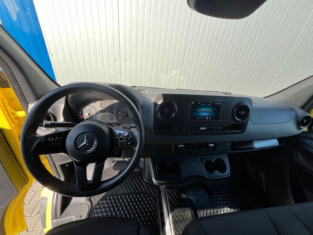 Mercedes-Benz Sprinter 2021