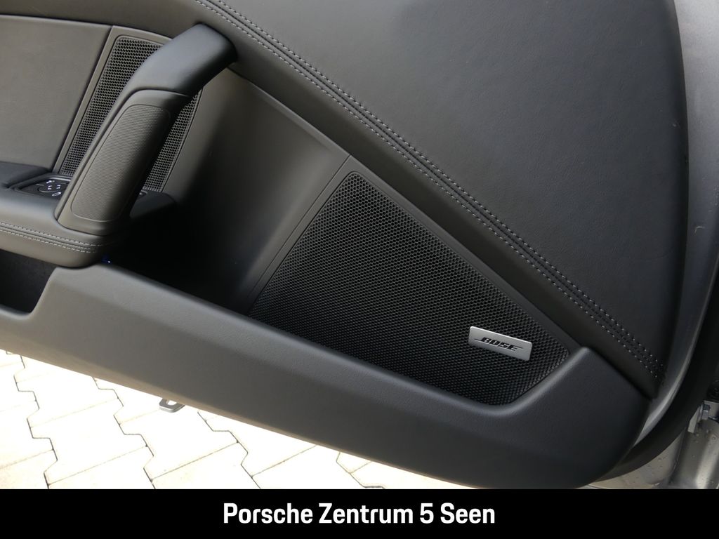 Porsche 992 2025