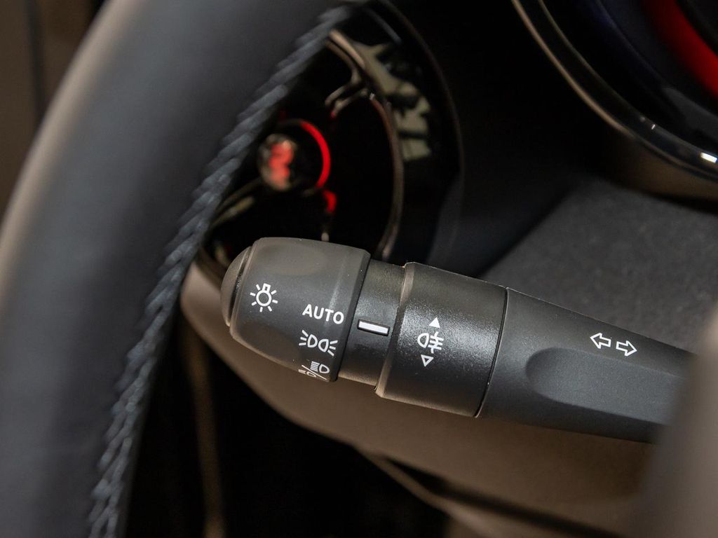 Alfa Romeo Junior 2025