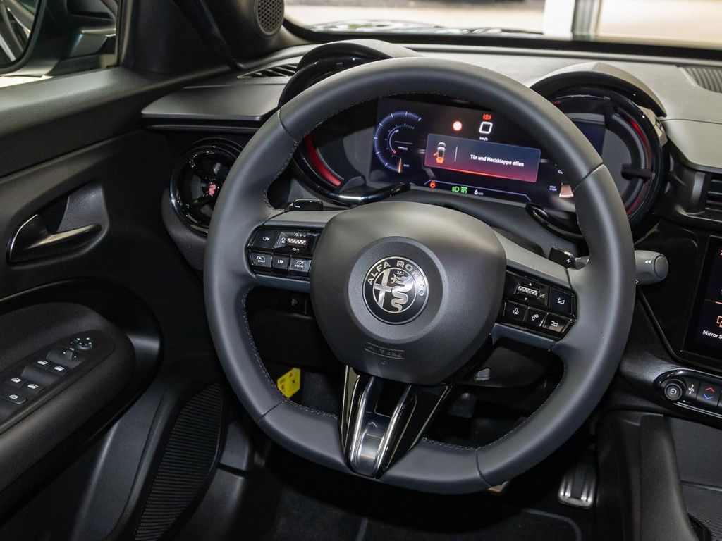 Alfa Romeo Junior 2025