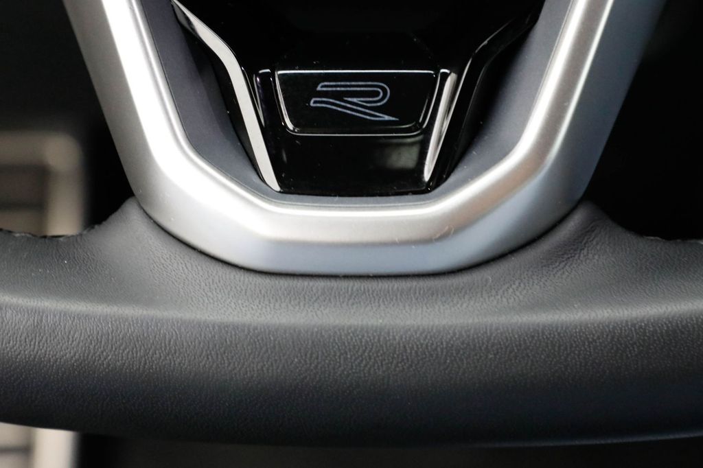 Volkswagen Touareg 2025