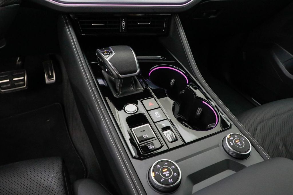 Volkswagen Touareg 2025