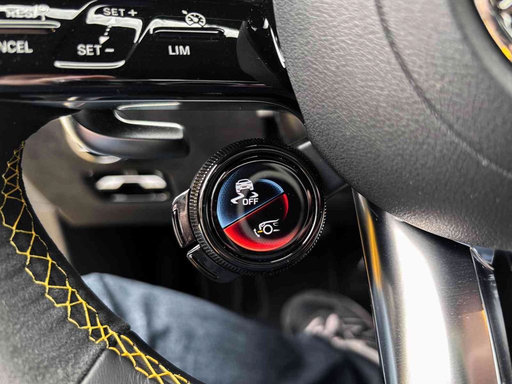 Mercedes-Benz AMG GT 2024