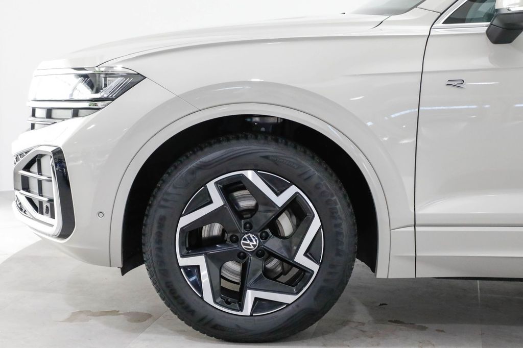 Volkswagen Touareg 2025