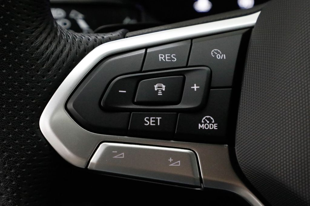 Volkswagen Touareg 2025