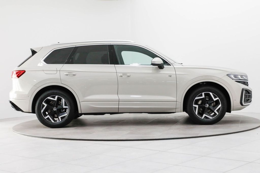 Volkswagen Touareg 2025