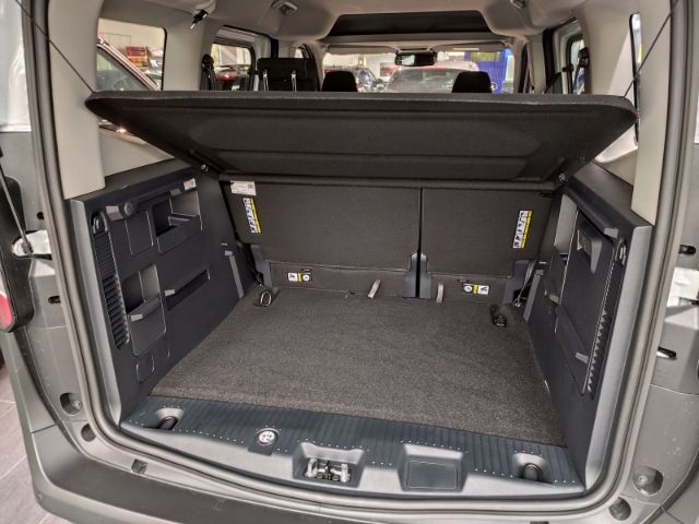 Ford Tourneo Courier 2025