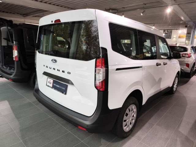 Ford Tourneo Courier 2025