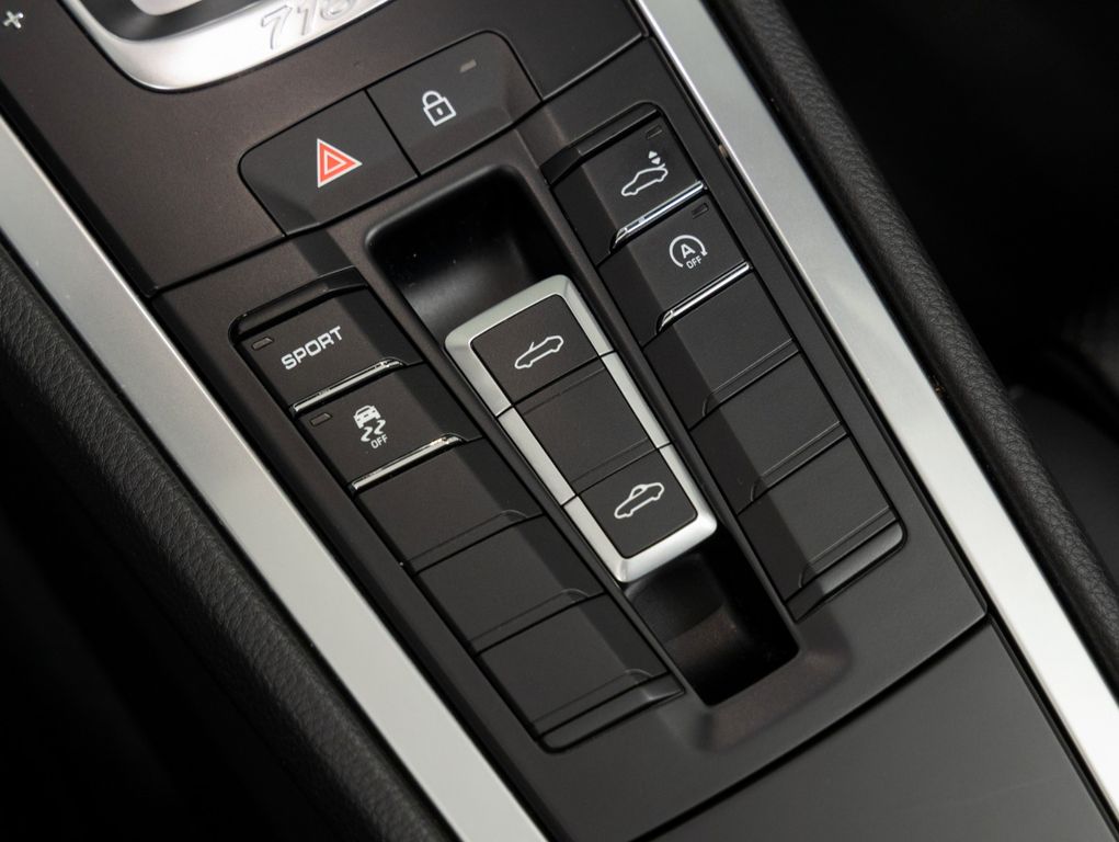 Porsche Boxster 2023