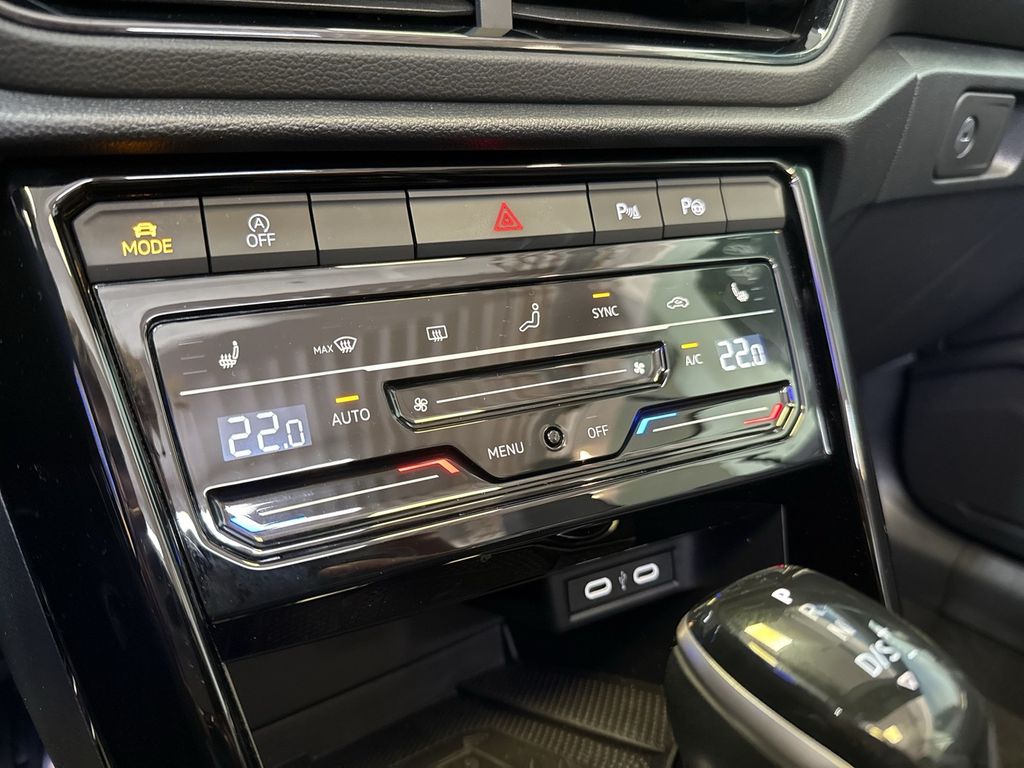 Volkswagen T-Roc 2023