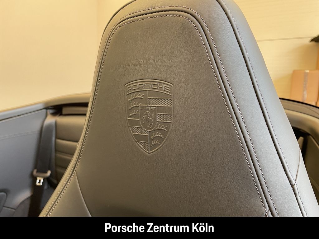 Porsche 992 2025