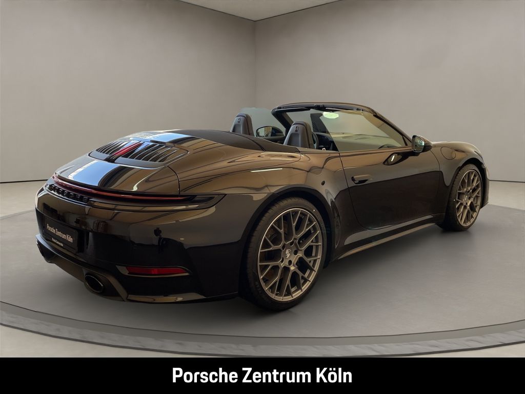 Porsche 992 2025