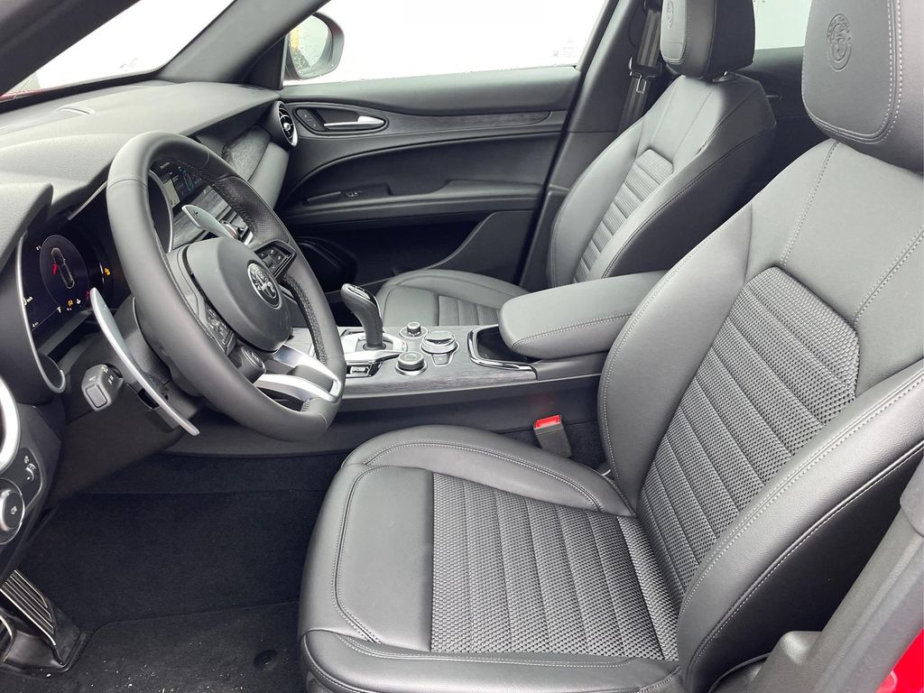Alfa Romeo Stelvio 2024