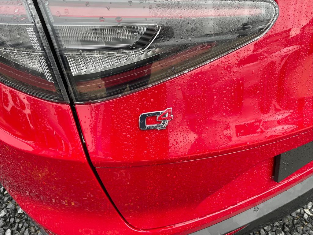 Alfa Romeo Stelvio 2024