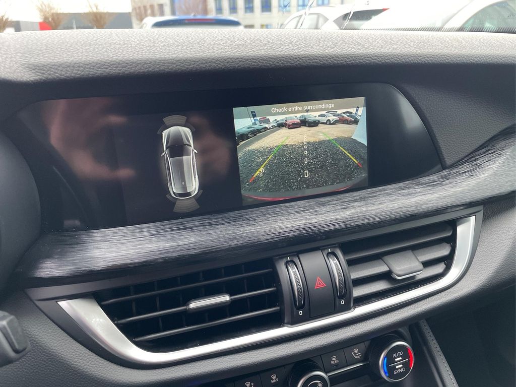 Alfa Romeo Stelvio 2024