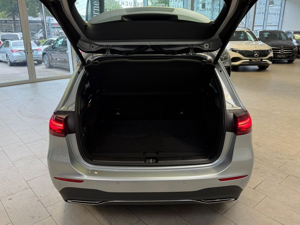 Mercedes-Benz B 220 2024