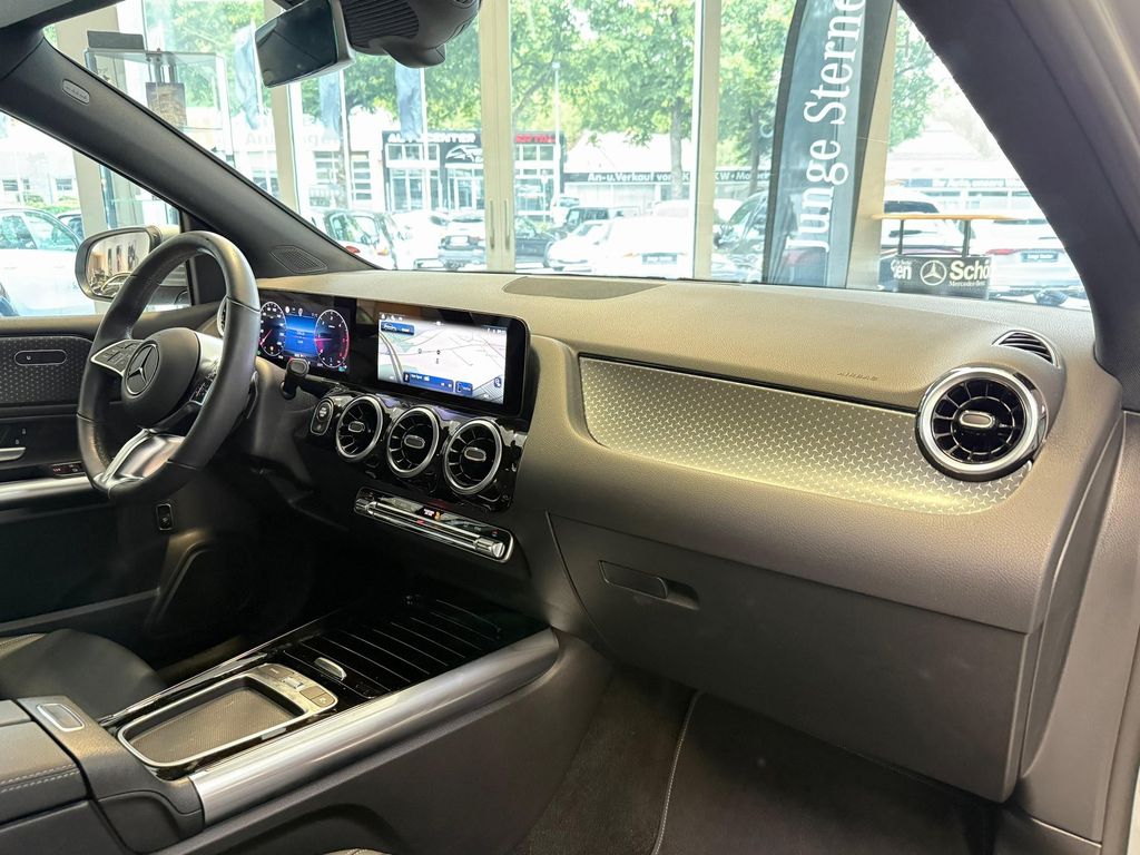Mercedes-Benz B 220 2024