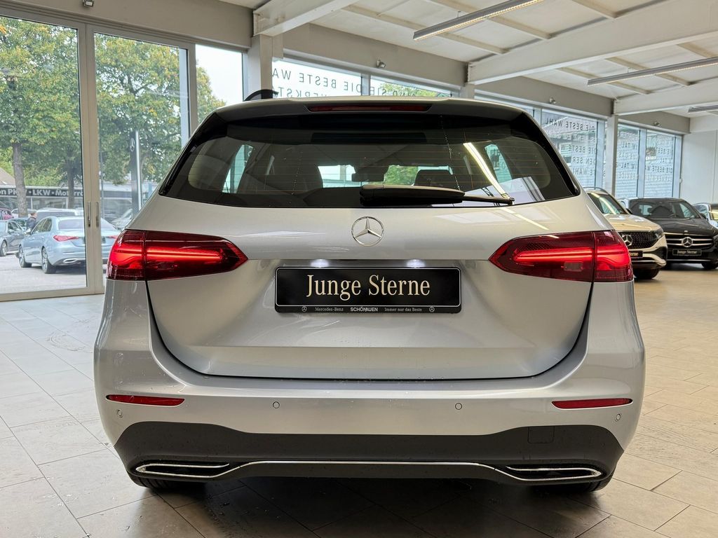 Mercedes-Benz B 220 2024