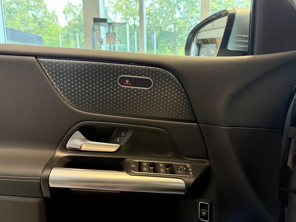 Mercedes-Benz B 220 2024