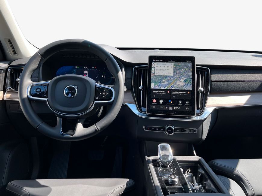 Volvo XC90 2025