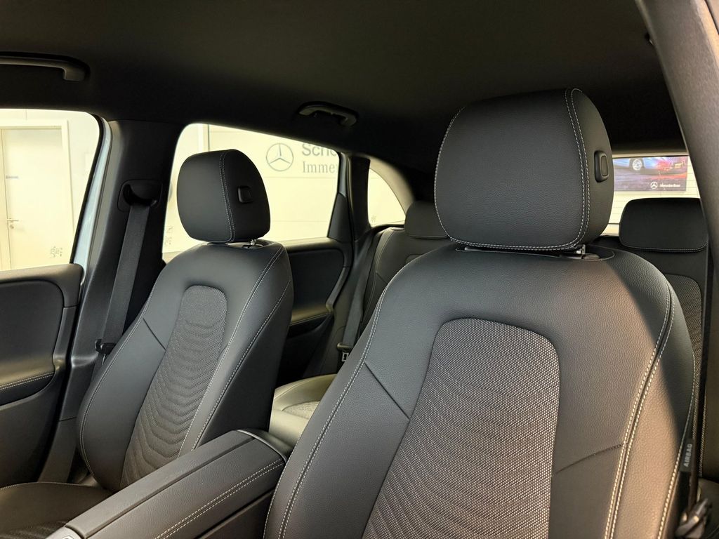 Mercedes-Benz B 220 2024