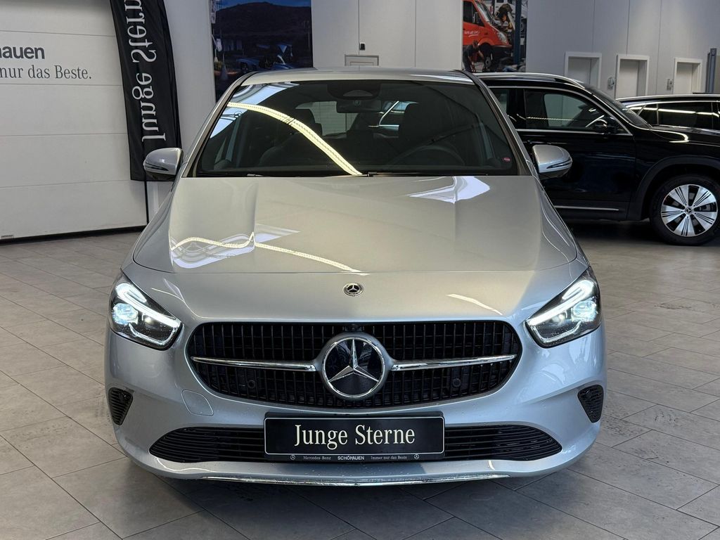 Mercedes-Benz B 220 2024