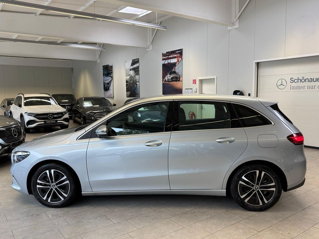 Mercedes-Benz B 220 2024