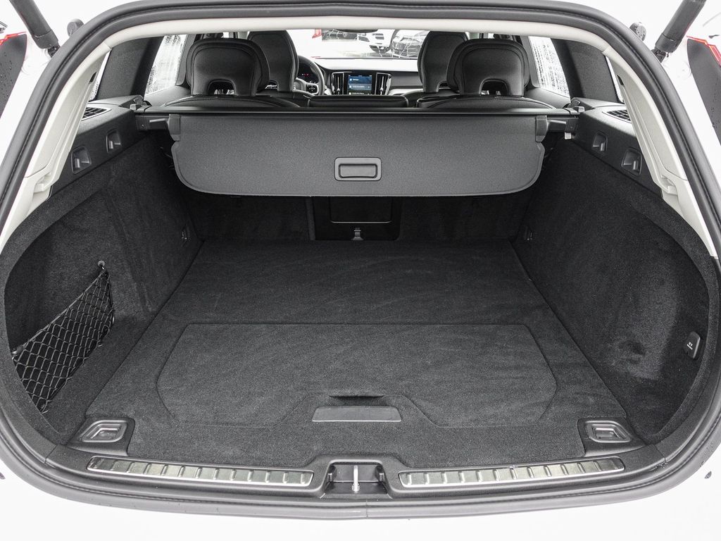 Volvo V60 Cross Country 2022