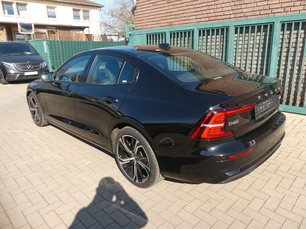 Volvo S60 2024