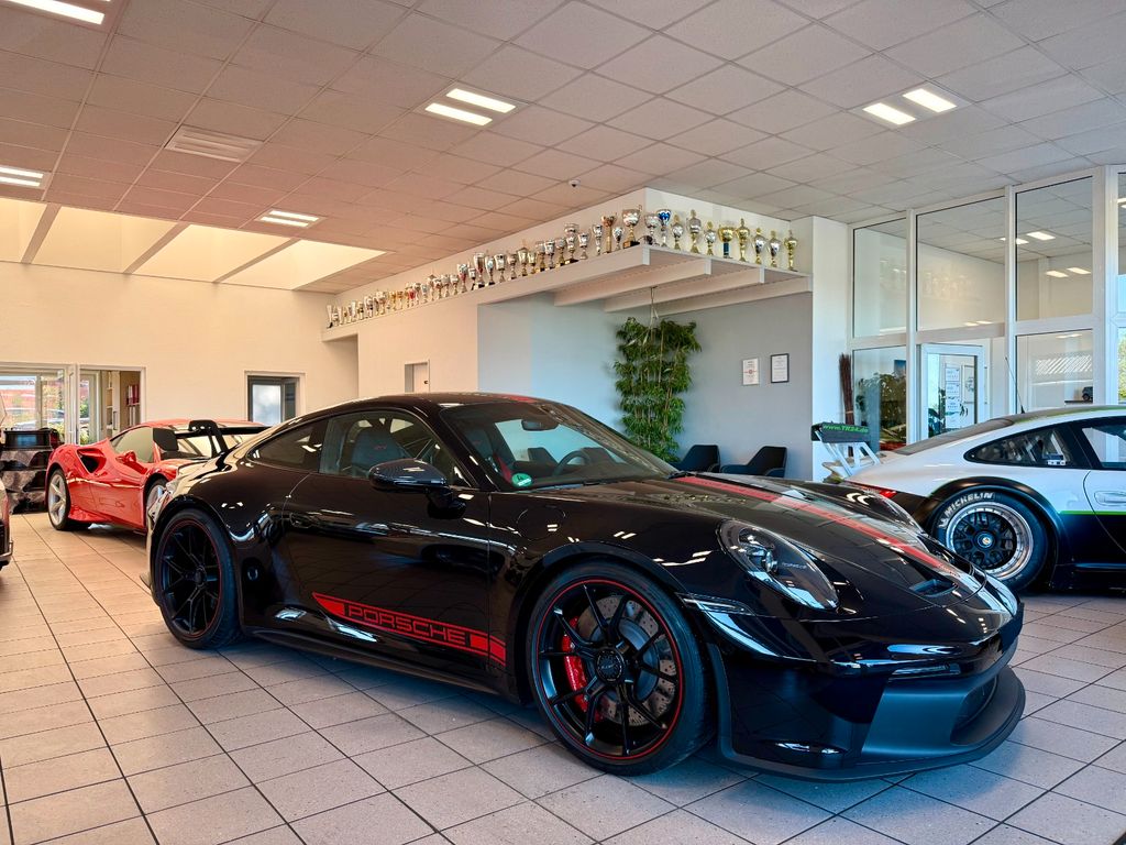 Porsche 992 2024