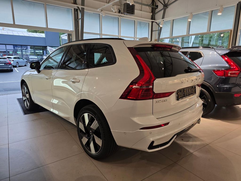 Volvo XC60 2025