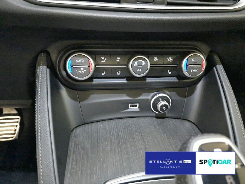 Alfa Romeo Stelvio 2022