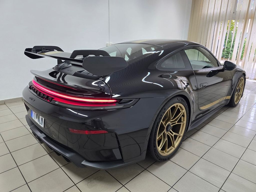 Porsche 992 2025