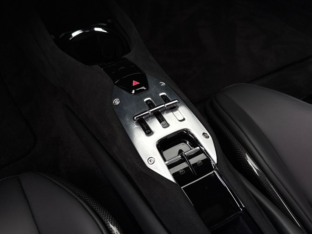 Ferrari 296 GTB 2023