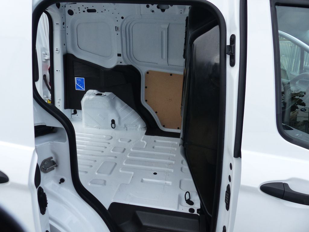 Ford Transit Courier 2020