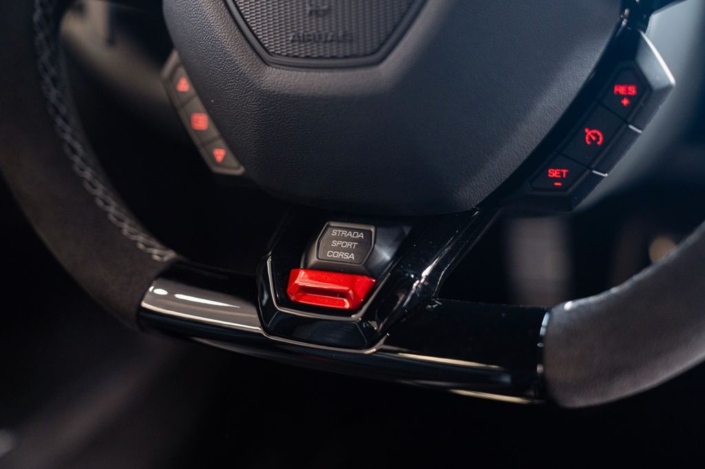 Lamborghini Huracán 2025